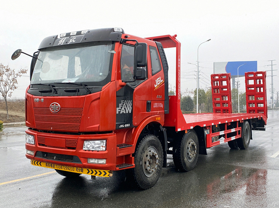 【國(guó)六京環(huán)】解放J6小三軸平板運(yùn)輸車