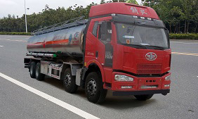 程力威牌CLW5311GYYLC5型鋁合金運油車